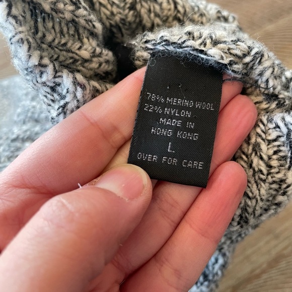 Merino Wool chunky turtleneck sweater by express Large L black white gray grey - Picture 3 of 4